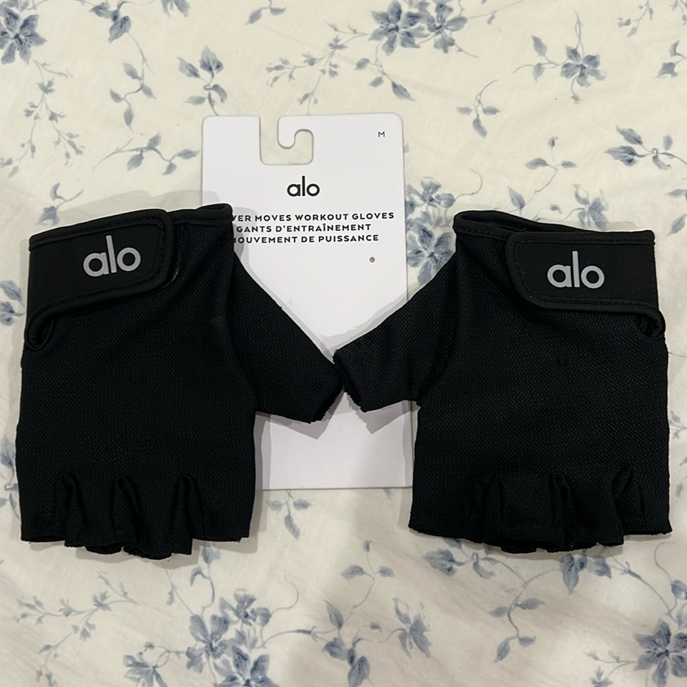 Alo Workout Gloves